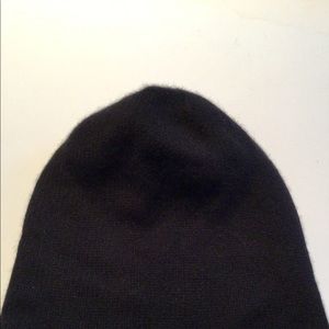 COS Cashmere Beanie
